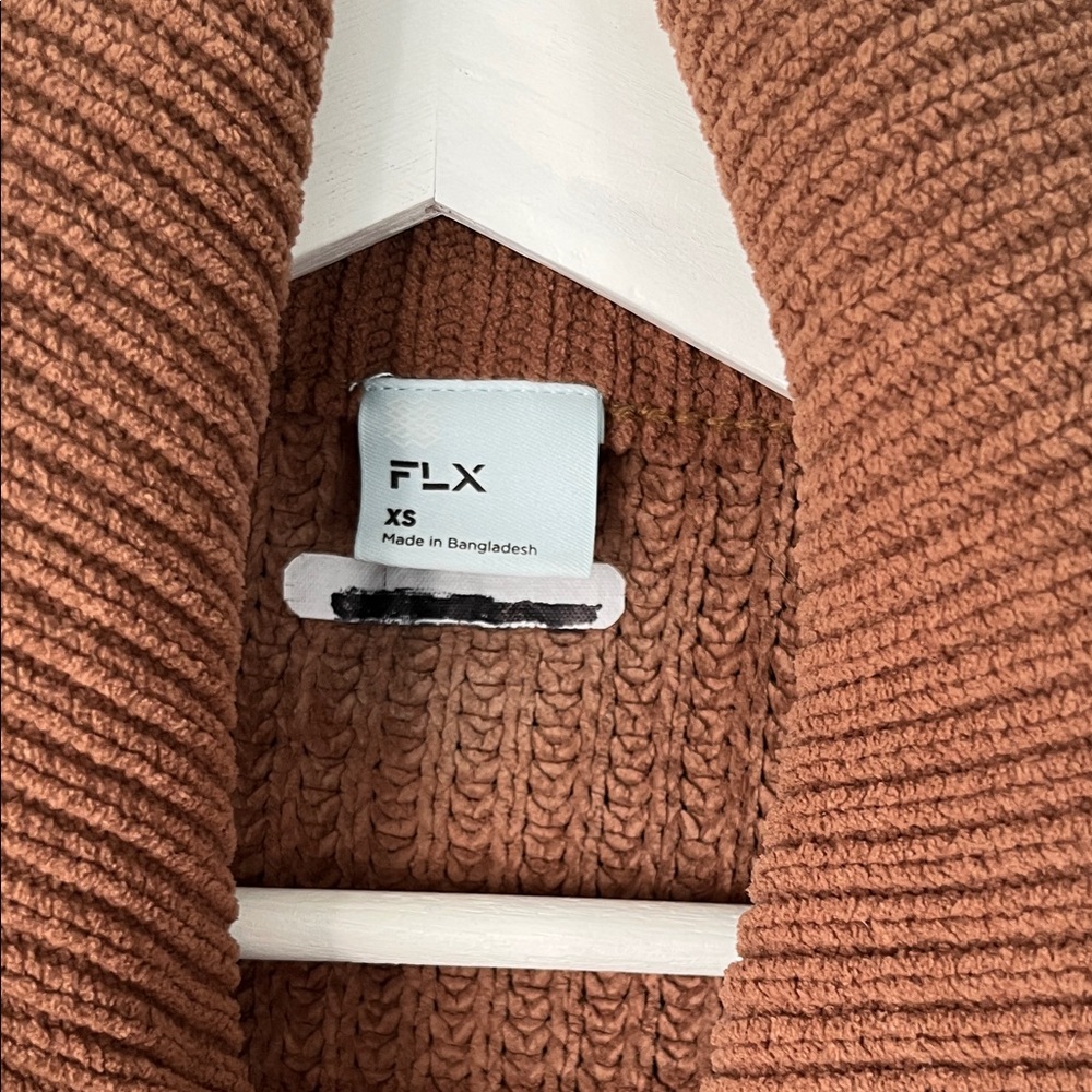 Kohls FLX Light Brown Ribbed Chenille Zip-Up Commuter Oversized Sweater Jacket - Picture 3 of 6